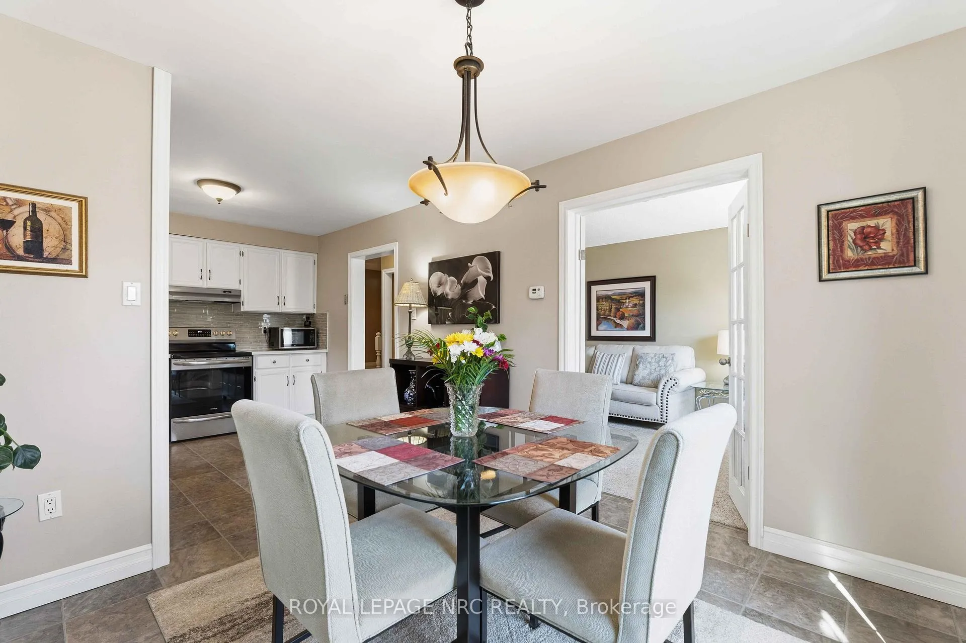 Photo 14 of 7 Naples Court, Thorold, Confederation Heights — HOMEH
