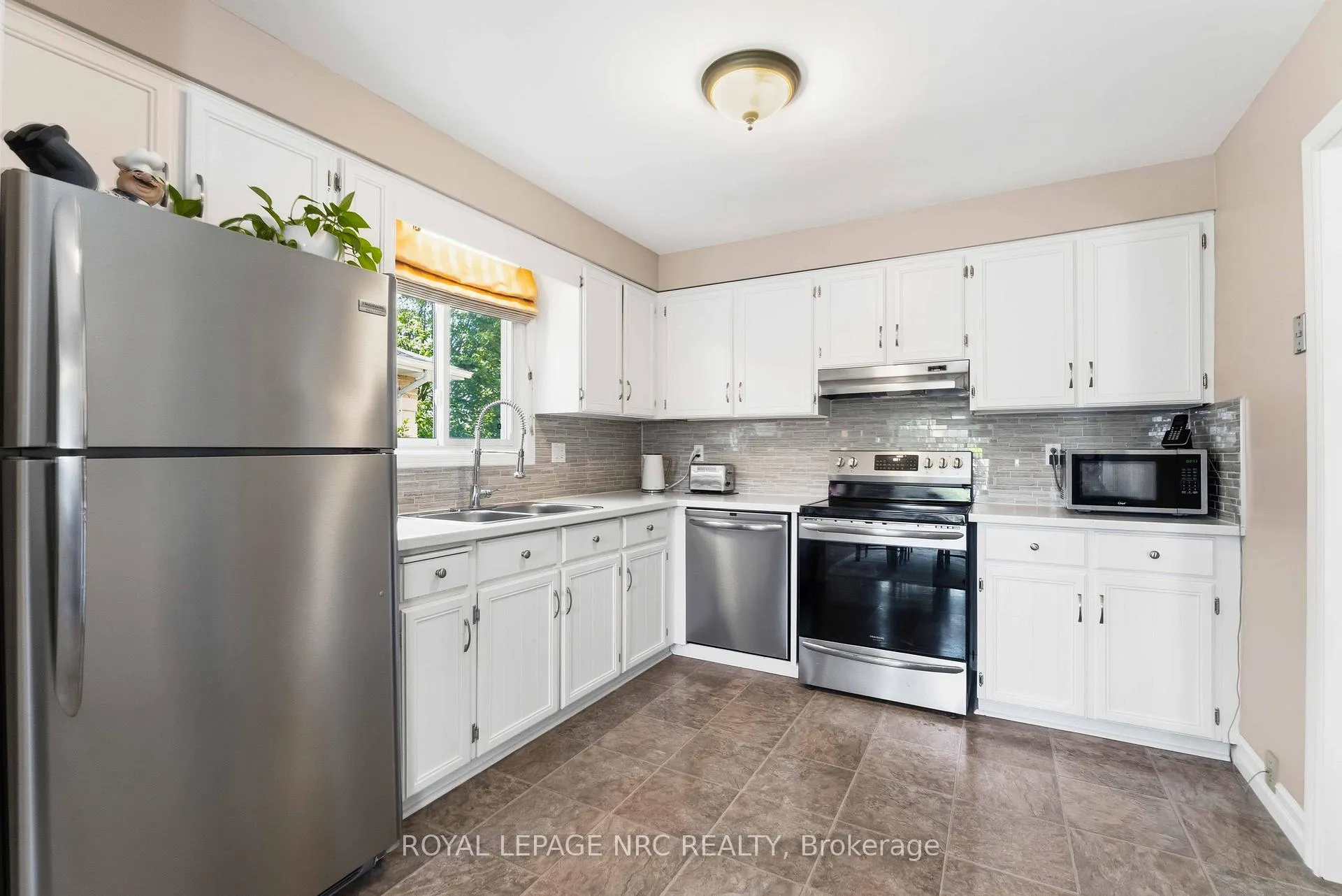 Photo 17 of 7 Naples Court, Thorold, Confederation Heights — HOMEH