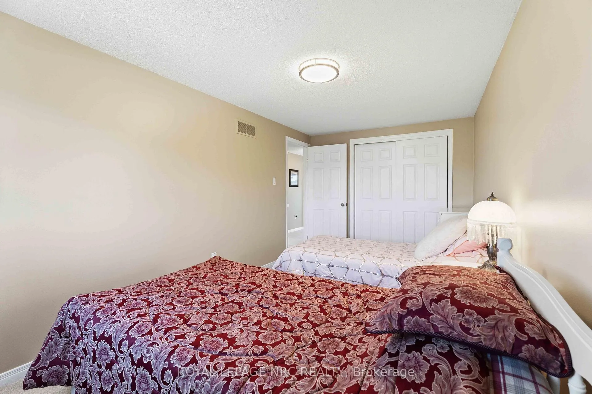 Photo 27 of 7 Naples Court, Thorold, Confederation Heights — HOMEH