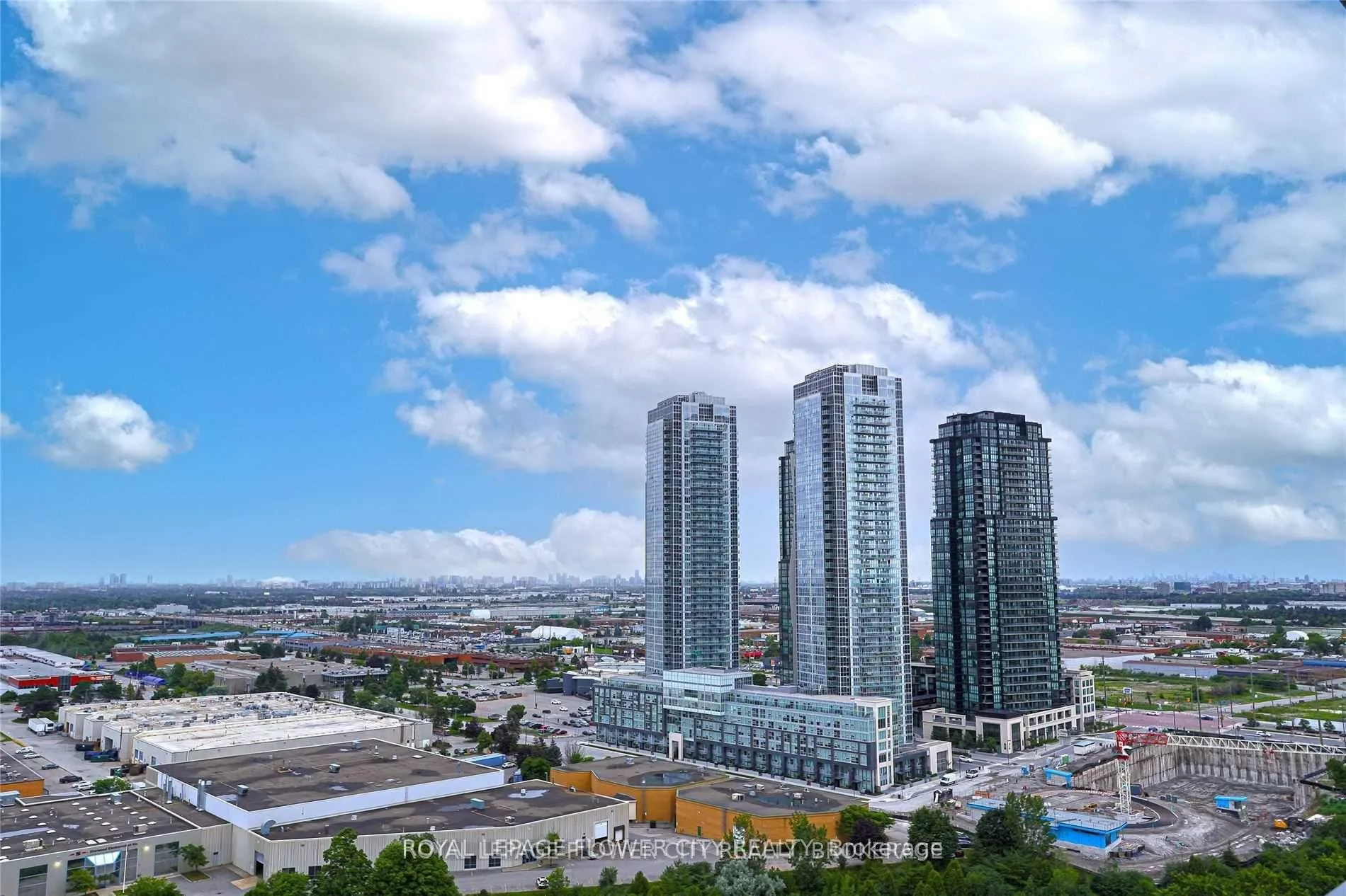 Photo 15 of Unit 2401, 7895 Jane Street, Vaughan, Concord — HOMEH