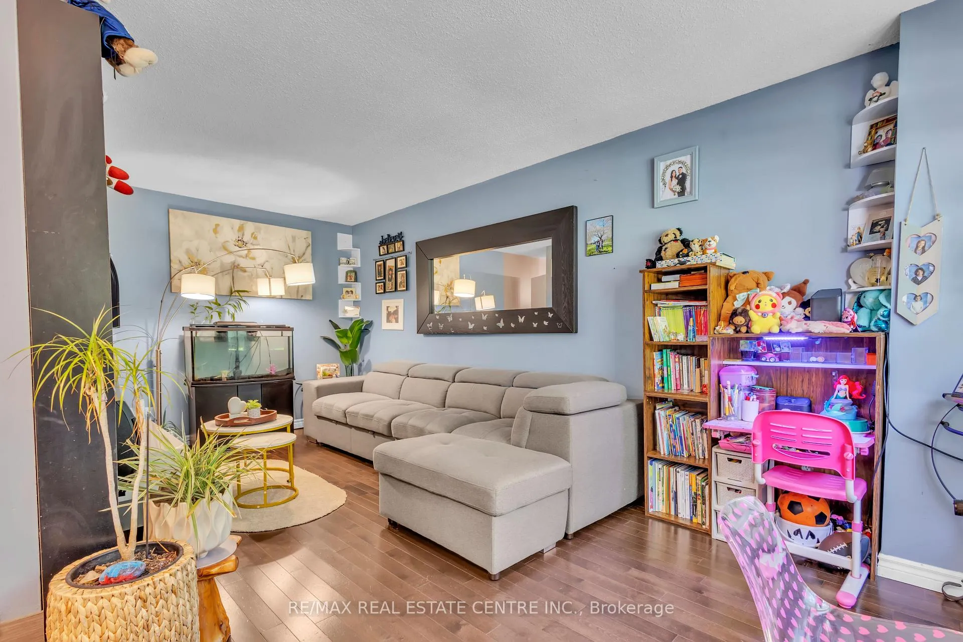 Photo 10 of Unit 7, 375 Pioneer Drive, Kitchener, Pioneer Park — HOMEH