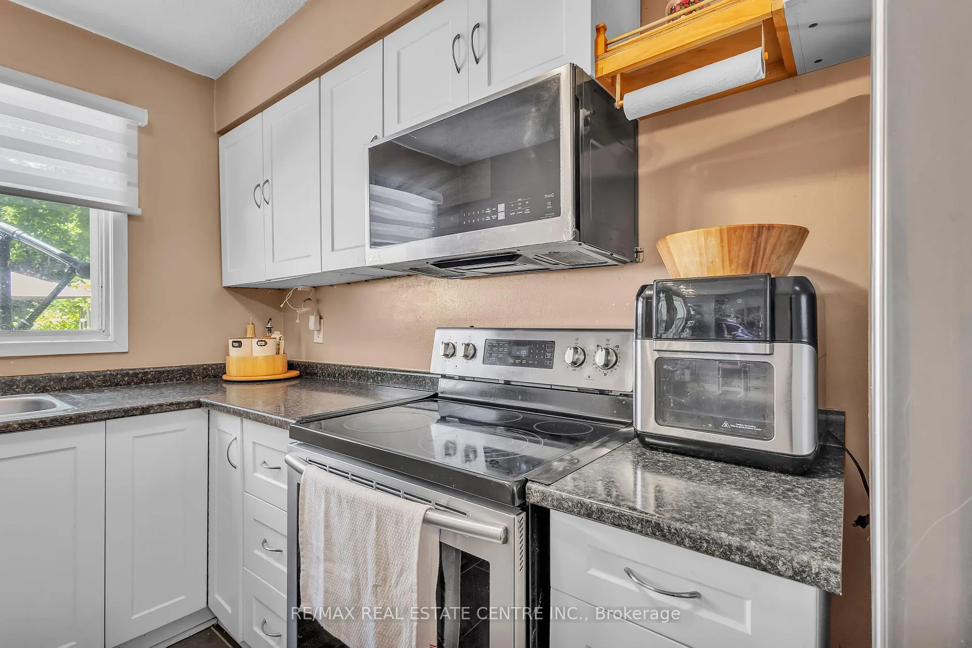 Photo 20 of Unit 7, 375 Pioneer Drive, Kitchener, Pioneer Park — HOMEH