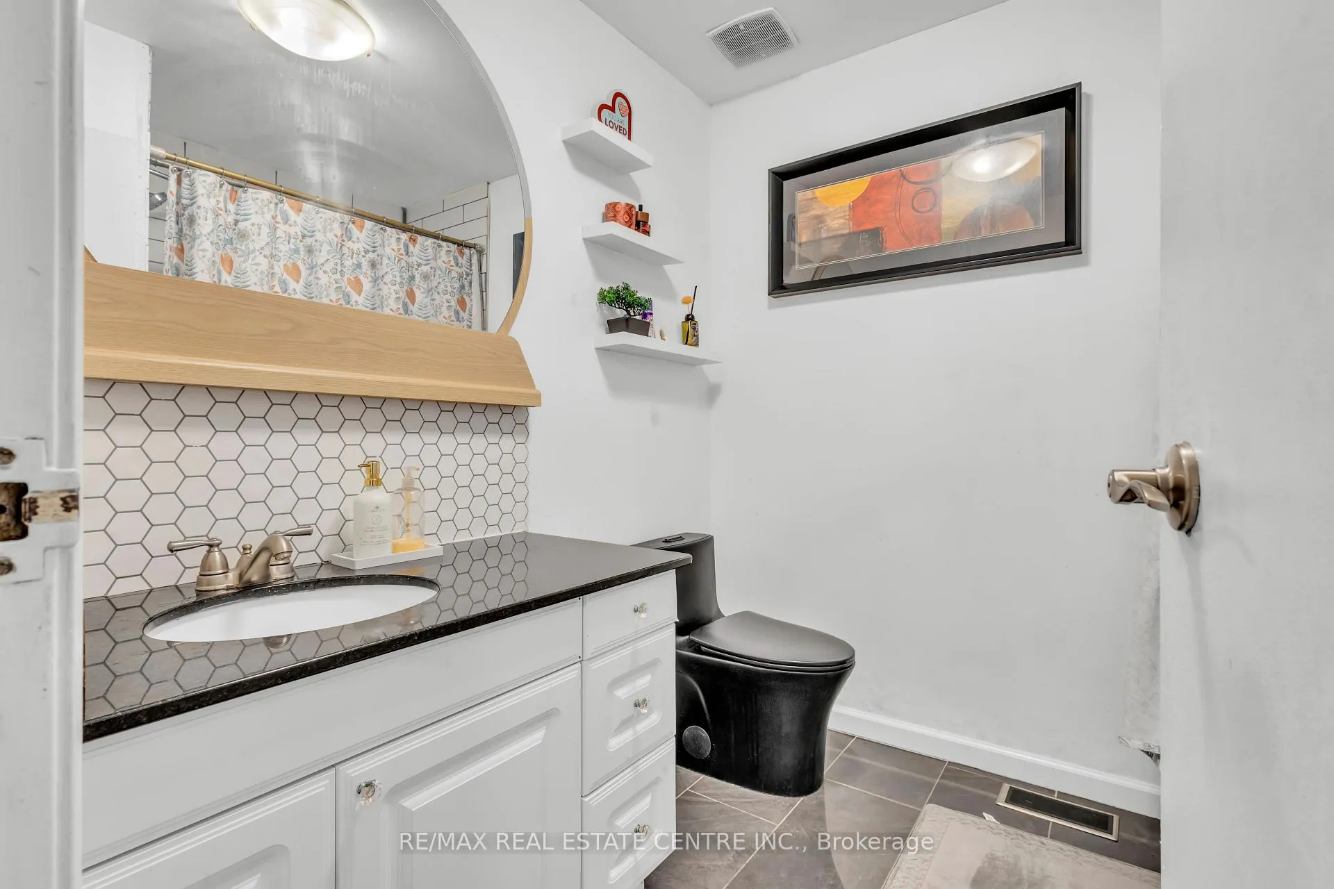Photo 24 of Unit 7, 375 Pioneer Drive, Kitchener, Pioneer Park — HOMEH