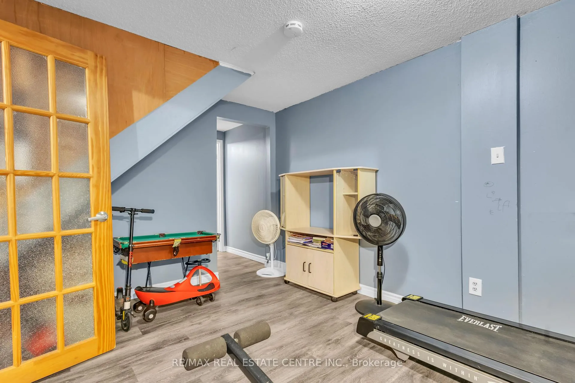 Photo 32 of Unit 7, 375 Pioneer Drive, Kitchener, Pioneer Park — HOMEH