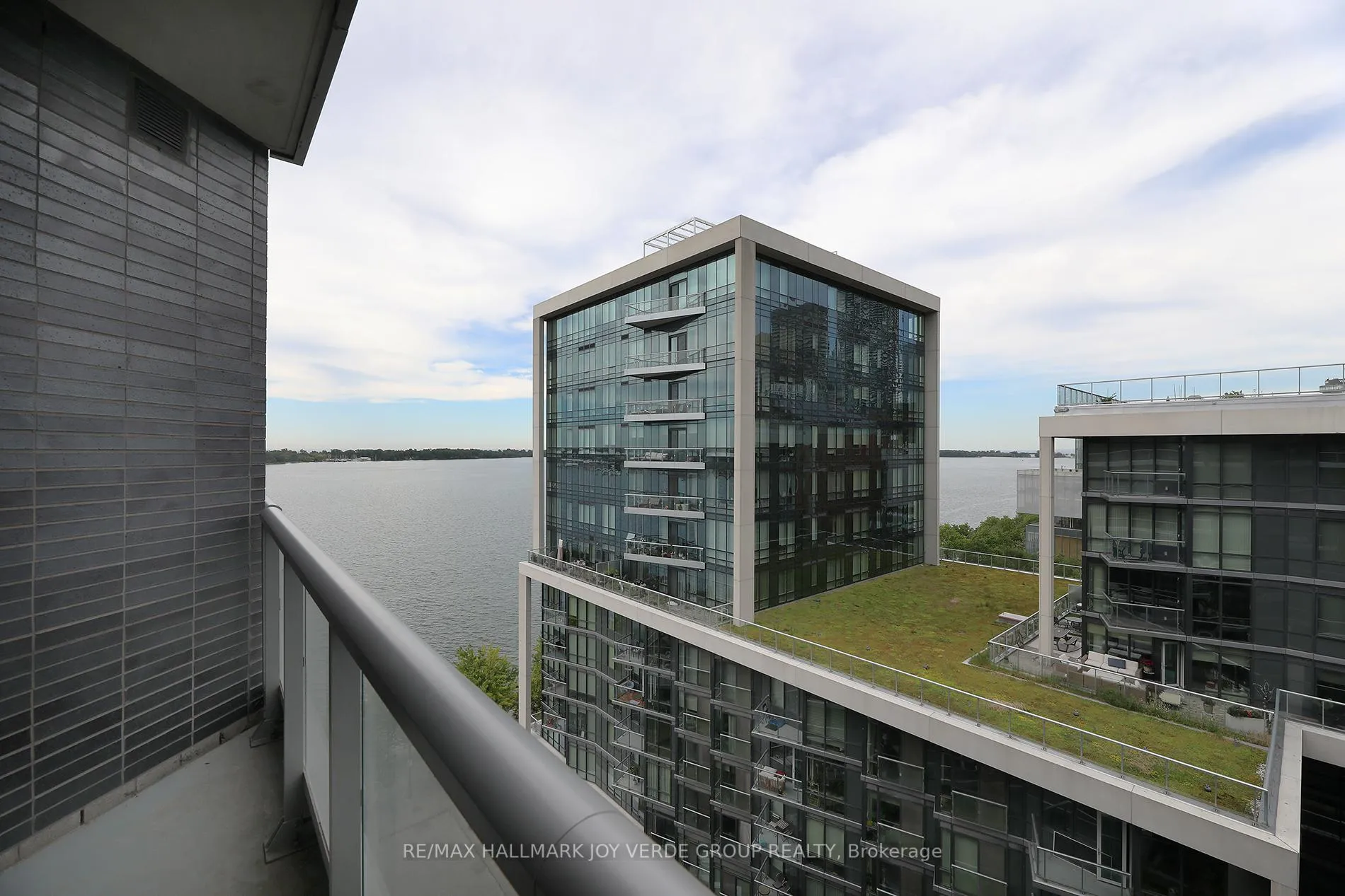 Photo 1 of Unit PH36, 1 Edgewater Drive, Toronto, Waterfront Communities — HOMEH