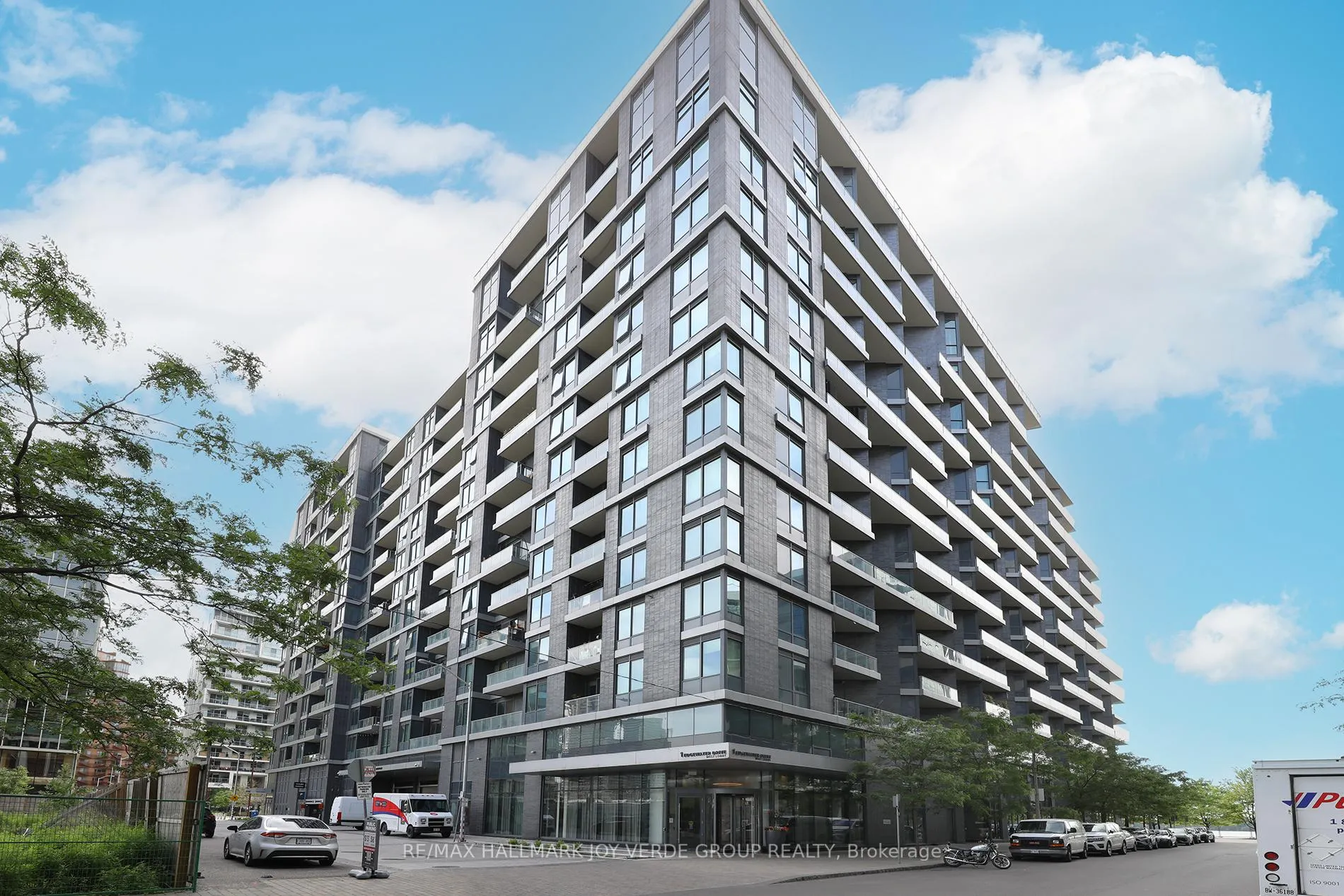 Photo 2 of Unit PH36, 1 Edgewater Drive, Toronto, Waterfront Communities — HOMEH