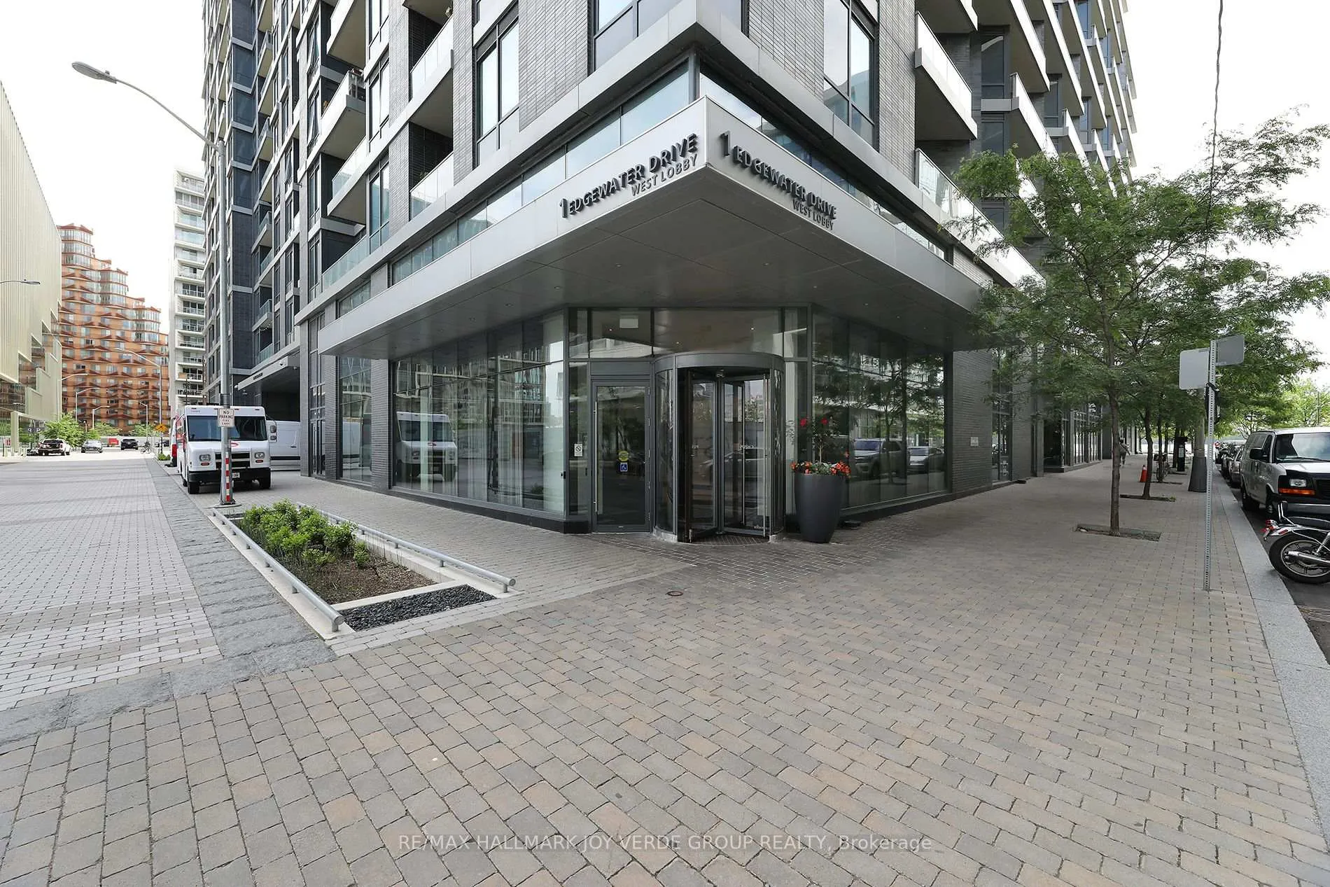 Photo 3 of Unit PH36, 1 Edgewater Drive, Toronto, Waterfront Communities — HOMEH