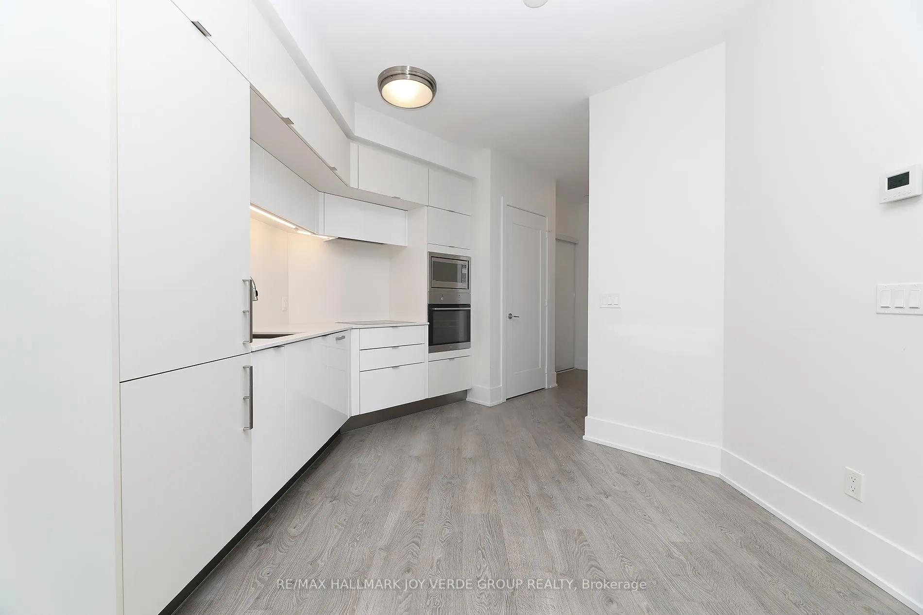 Photo 9 of Unit PH36, 1 Edgewater Drive, Toronto, Waterfront Communities — HOMEH