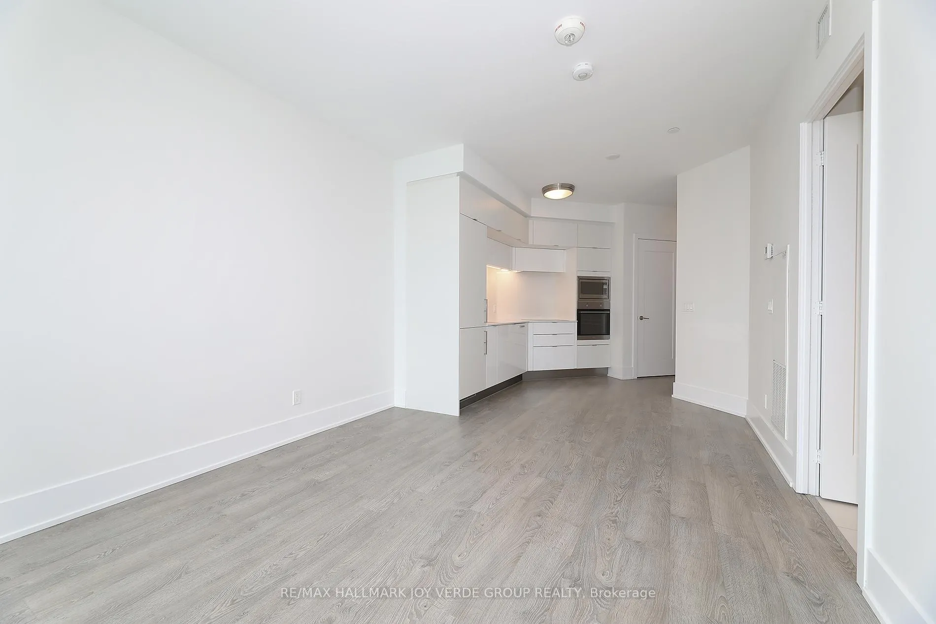 Photo 11 of Unit PH36, 1 Edgewater Drive, Toronto, Waterfront Communities — HOMEH