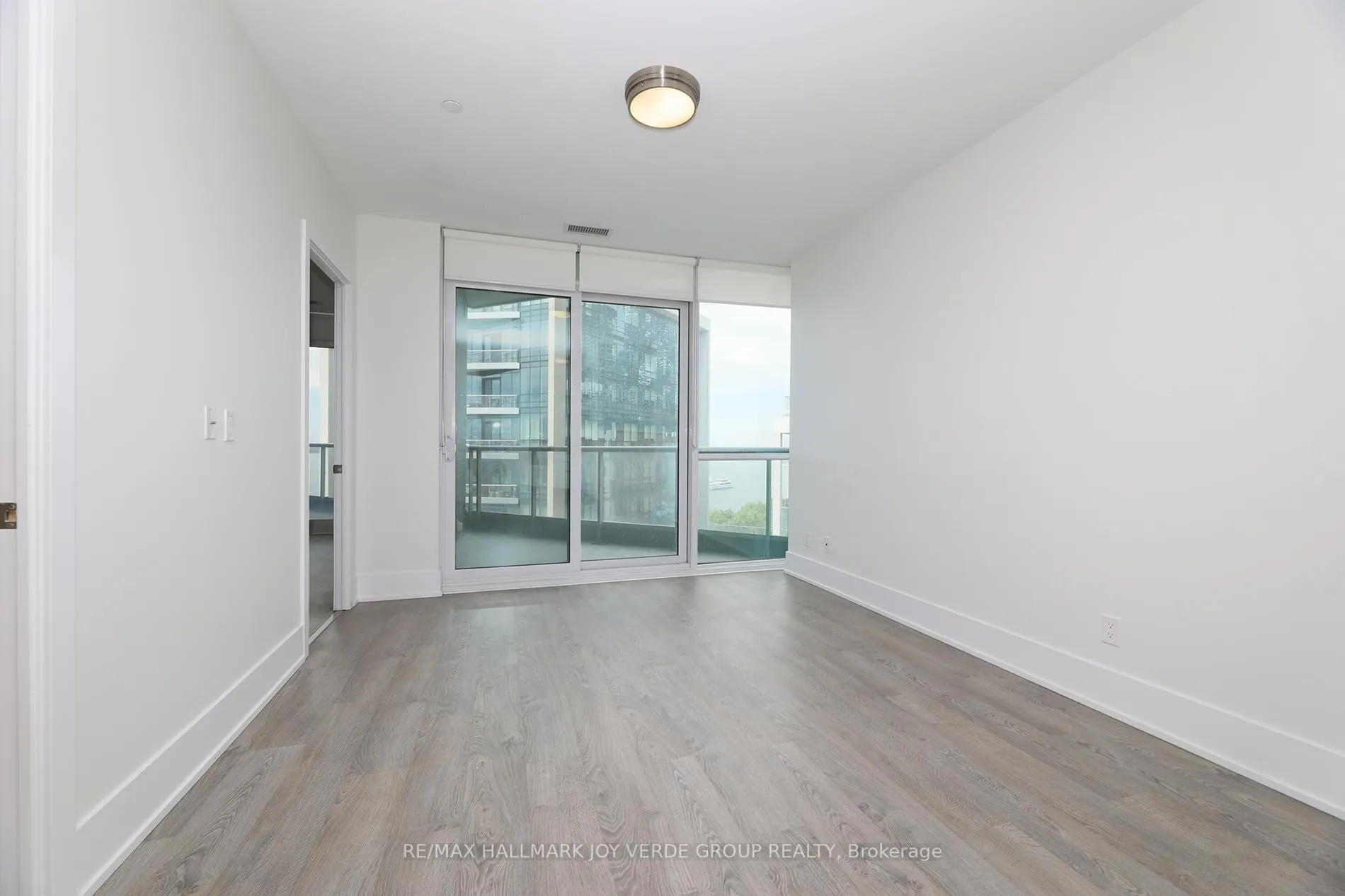 Photo 13 of Unit PH36, 1 Edgewater Drive, Toronto, Waterfront Communities — HOMEH