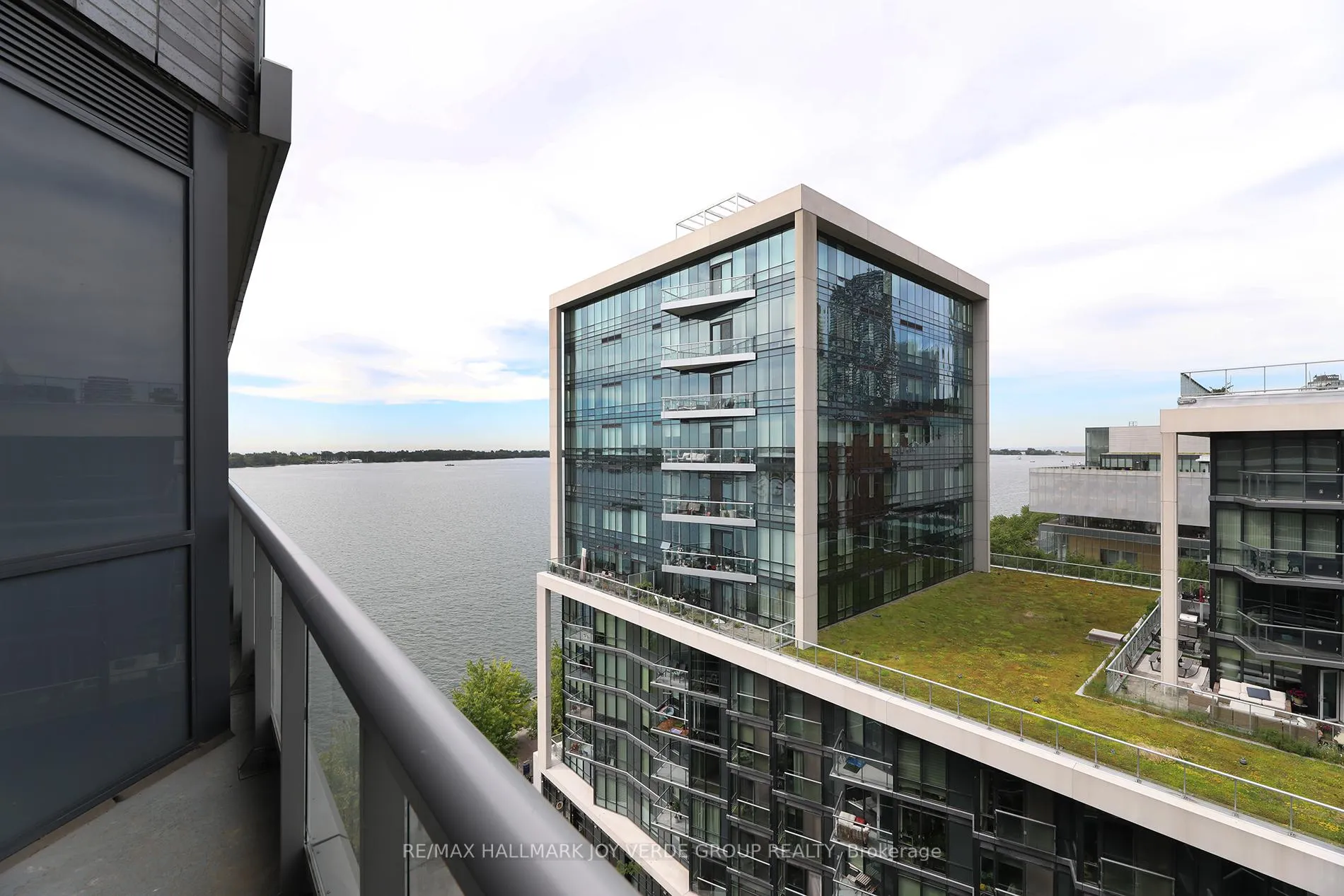 Photo 22 of Unit PH36, 1 Edgewater Drive, Toronto, Waterfront Communities — HOMEH