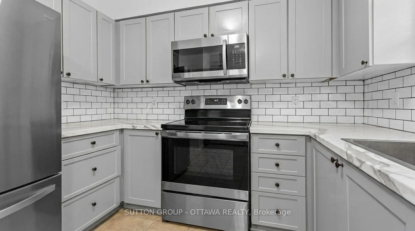 Photo 10 of 318 Gotham Private, Ottawa, Central Park — HOMEH