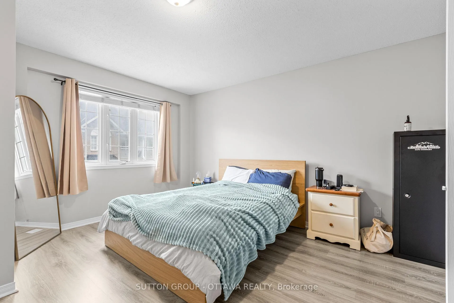 Photo 15 of 318 Gotham Private, Ottawa, Central Park — HOMEH