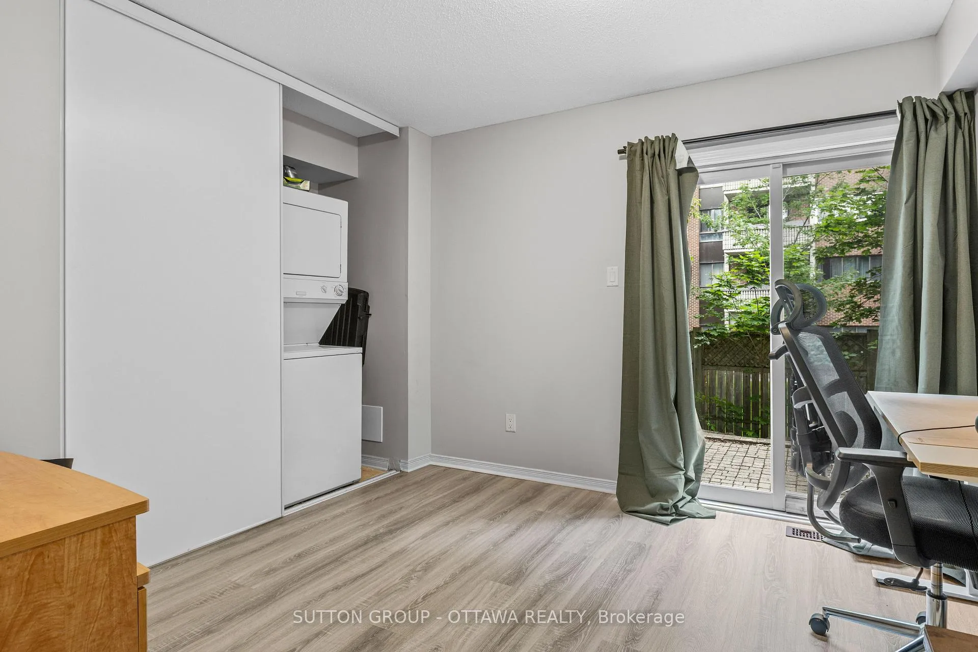 Photo 20 of 318 Gotham Private, Ottawa, Central Park — HOMEH