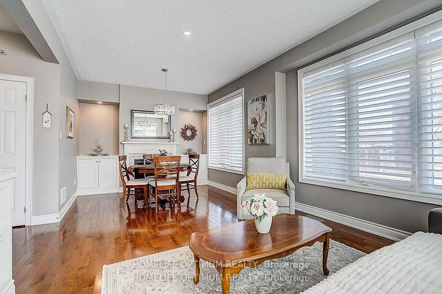 Photo 8 of 40 Outer Banks Drive, Markham, Cornell — HOMEH