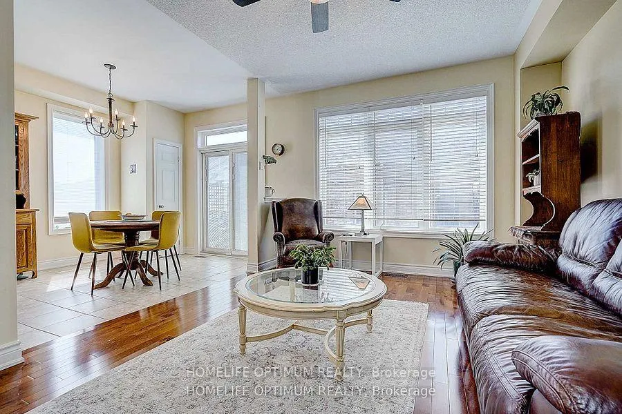 Photo 11 of 40 Outer Banks Drive, Markham, Cornell — HOMEH
