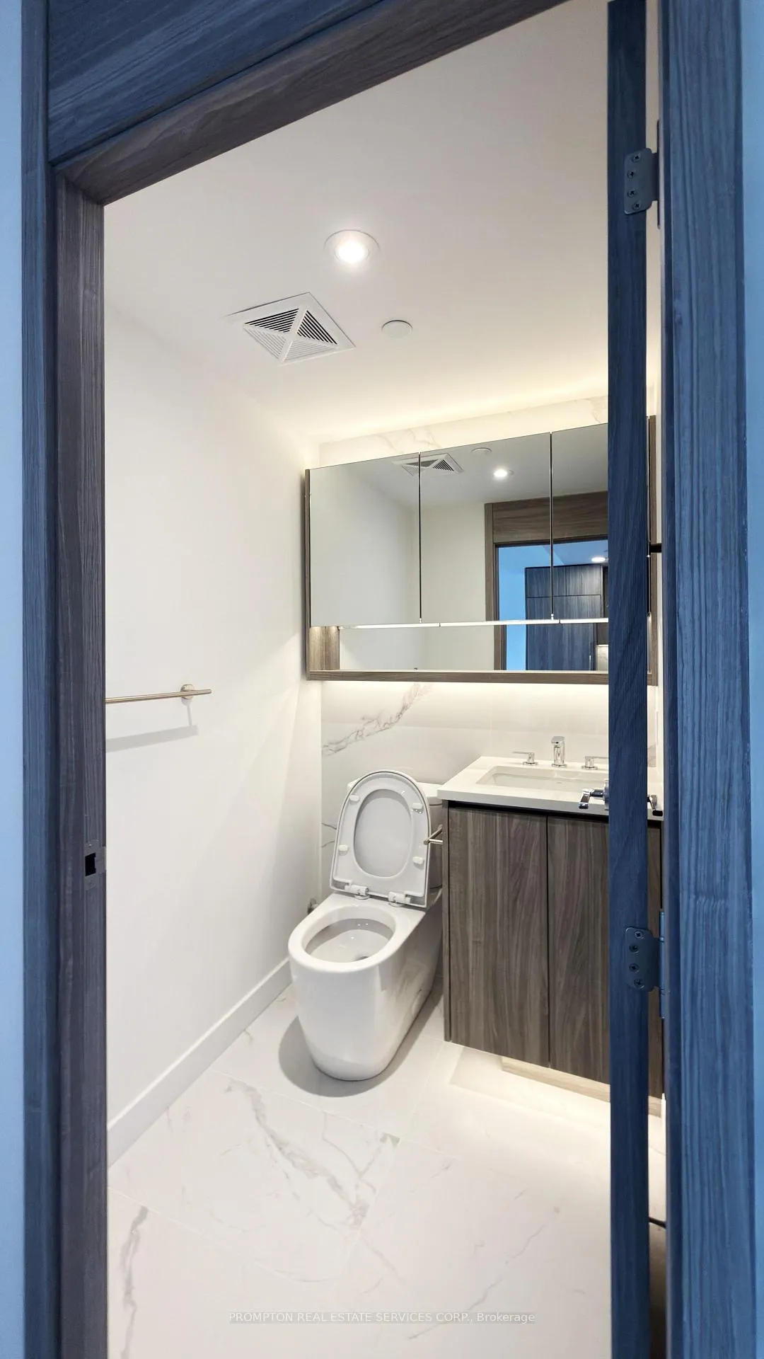 Photo 7 of Unit 625, 75 Billes Heights, North York, Bayview Village — HOMEH