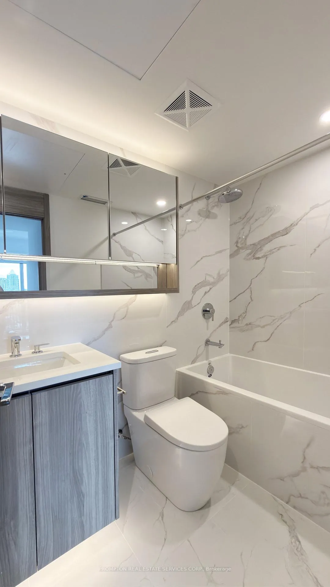 Photo 12 of Unit 625, 75 Billes Heights, North York, Bayview Village — HOMEH