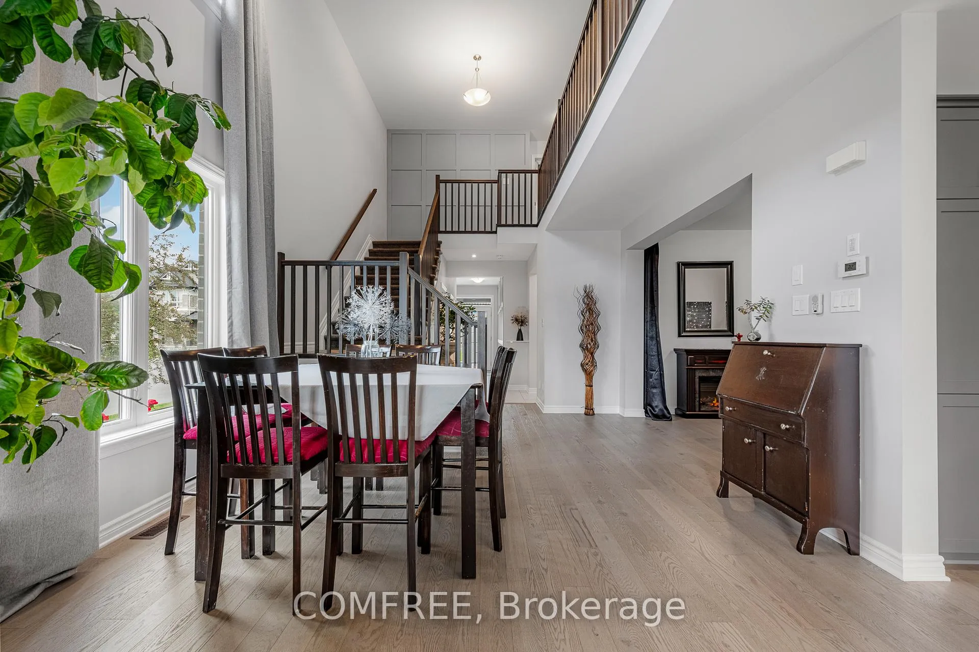 Photo 3 of 792 Twist Way, Ottawa, Kanata - Emerald Meadows/Trailwest — HOMEH