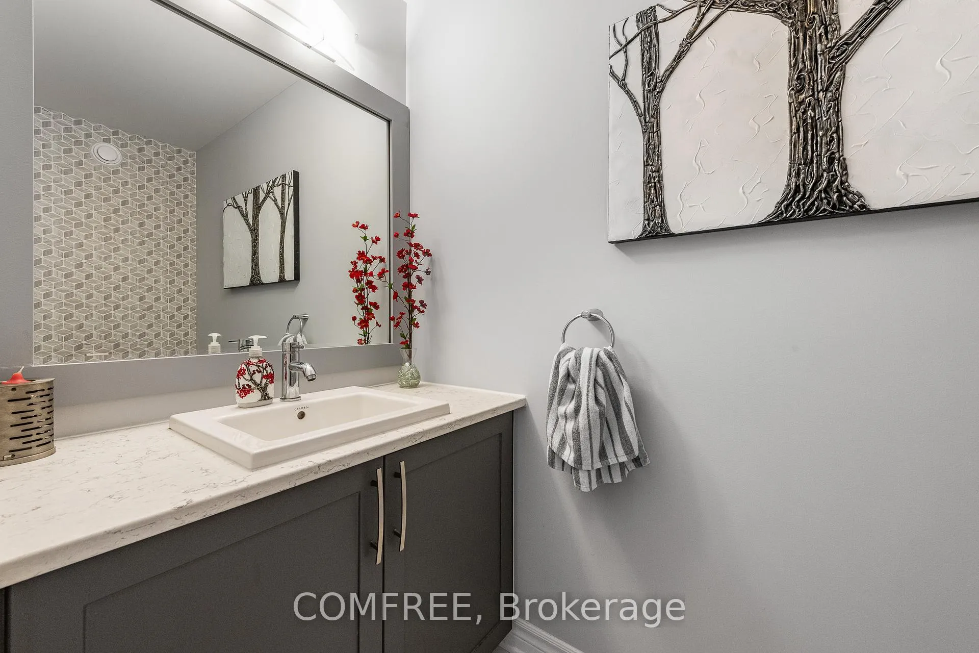 Photo 36 of 792 Twist Way, Ottawa, Kanata - Emerald Meadows/Trailwest — HOMEH