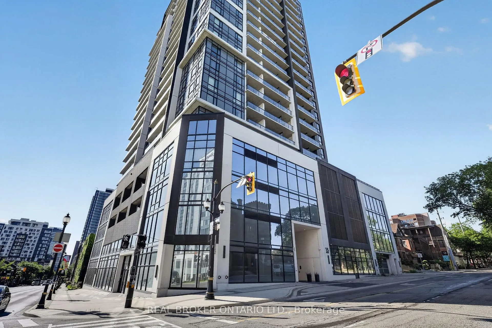 Front of Unit 1206, 15 Queen Street S