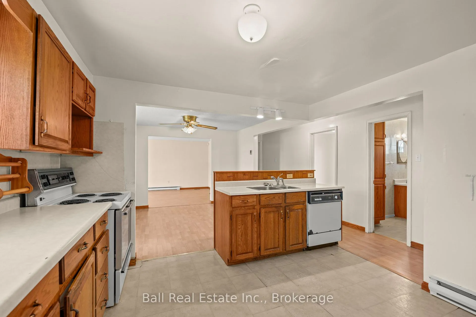 Photo 17 of 814 Morton Line, Cavan Monaghan, Cavan Twp — HOMEH