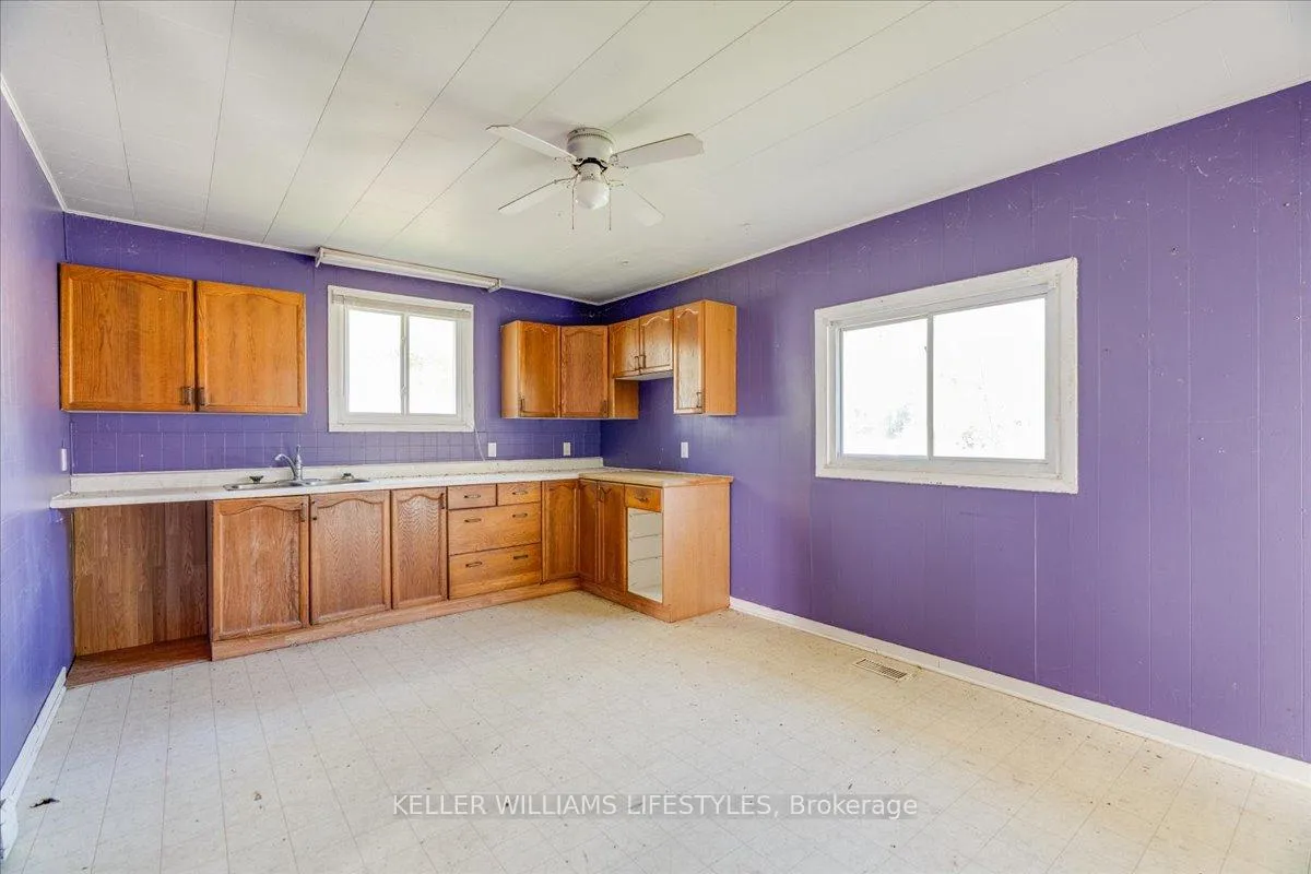 Photo 8 of 6079 Longwoods Road, Southwest Middlesex, Rural Southwest Middlesex — HOMEH