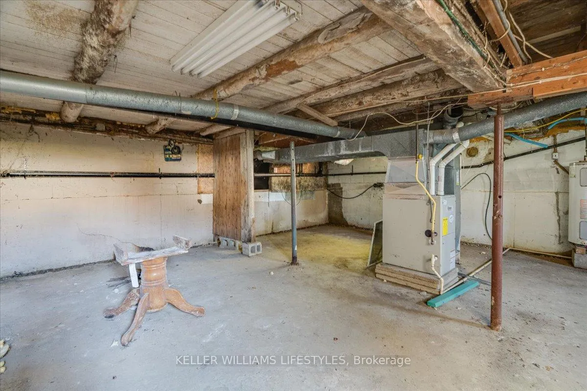 Photo 20 of 6079 Longwoods Road, Southwest Middlesex, Rural Southwest Middlesex — HOMEH