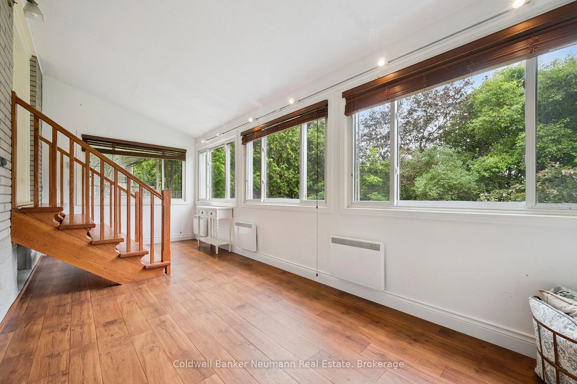 Photo 18 of 62 Glenburnie Drive, Guelph, Grange Road — HOMEH