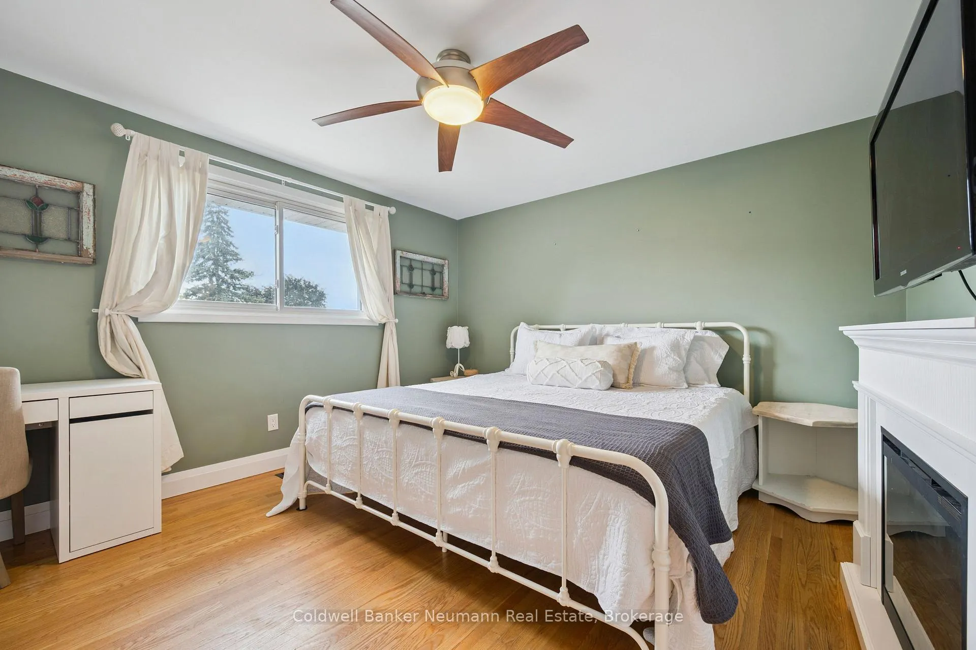 Photo 19 of 62 Glenburnie Drive, Guelph, Grange Road — HOMEH
