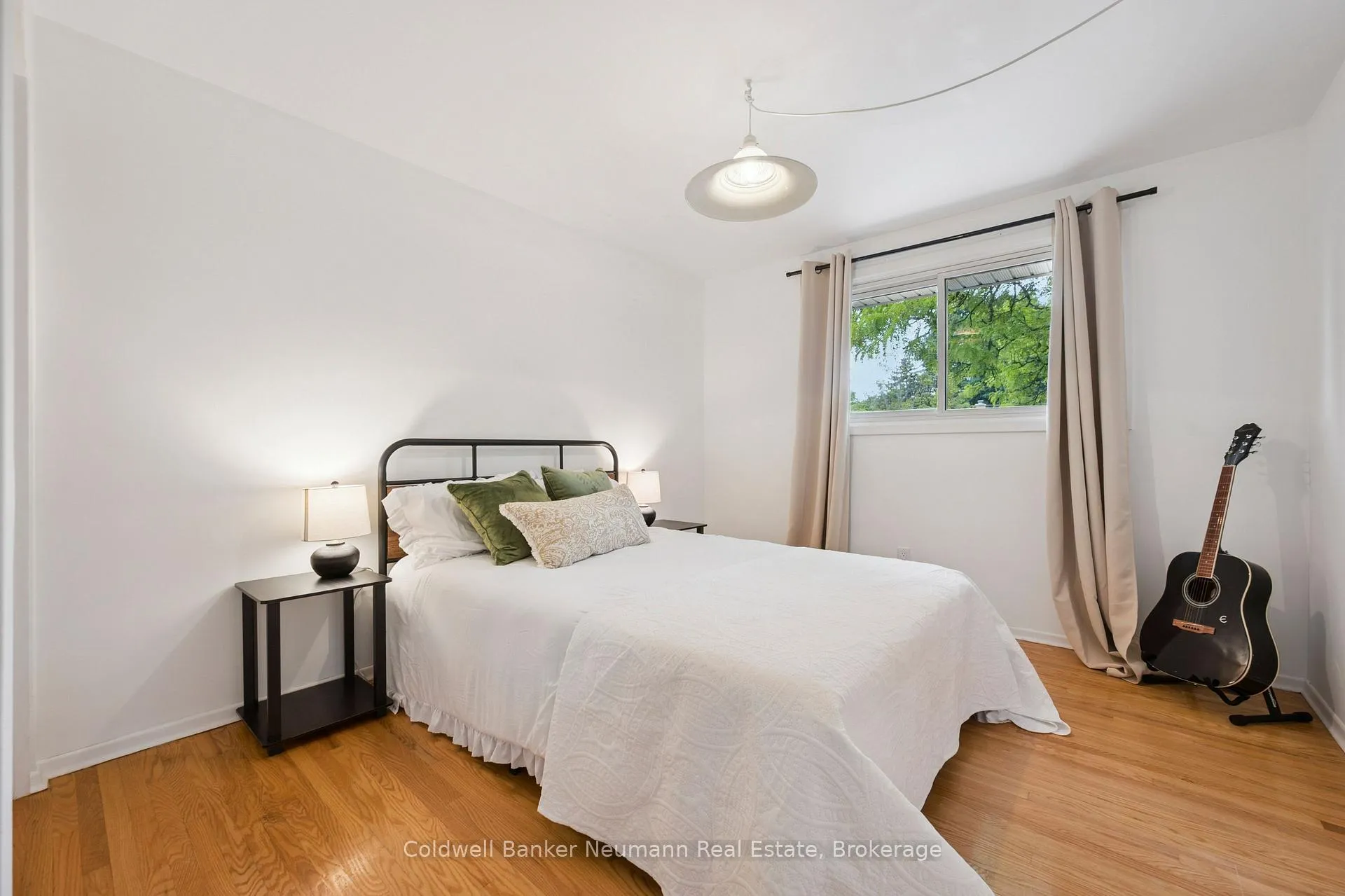 Photo 21 of 62 Glenburnie Drive, Guelph, Grange Road — HOMEH