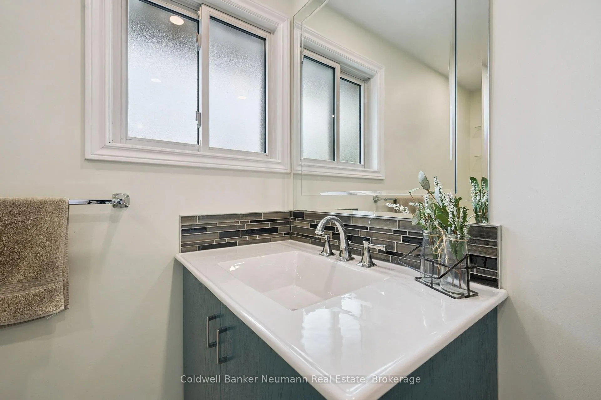 Photo 24 of 62 Glenburnie Drive, Guelph, Grange Road — HOMEH