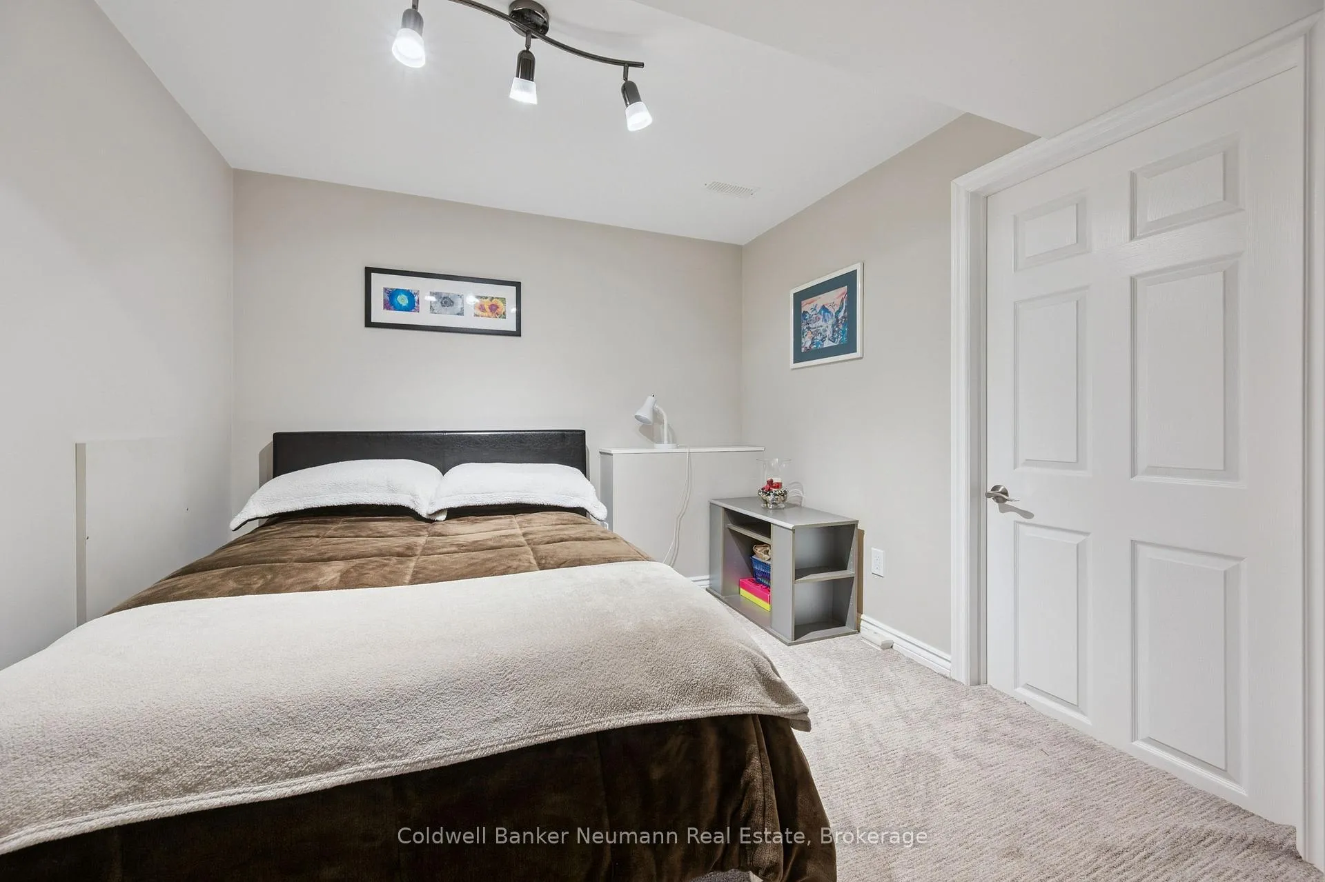 Photo 30 of 62 Glenburnie Drive, Guelph, Grange Road — HOMEH