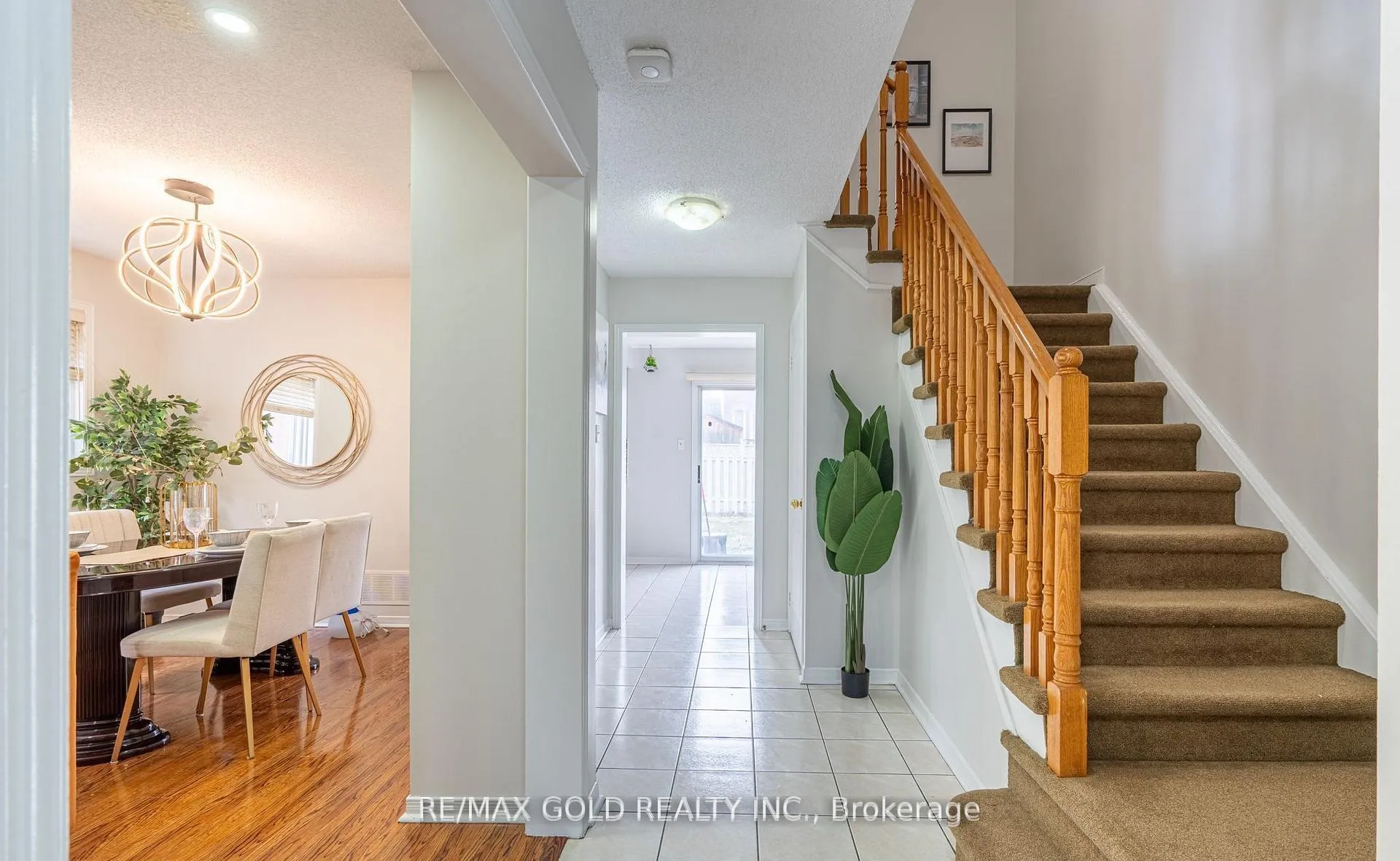 Photo 14 of 94 Bighorn Crescent, Brampton, Sandringham-Wellington — HOMEH