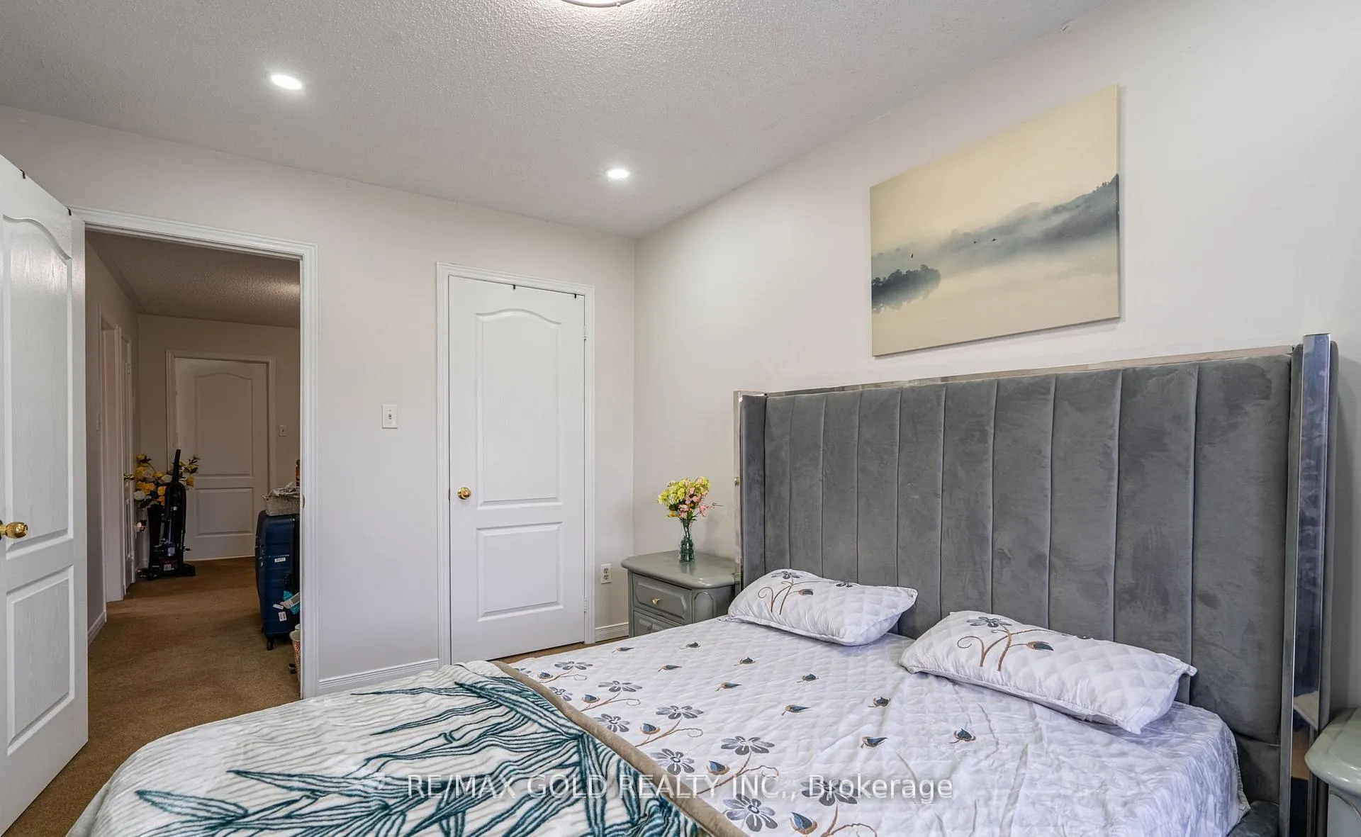 Photo 17 of 94 Bighorn Crescent, Brampton, Sandringham-Wellington — HOMEH