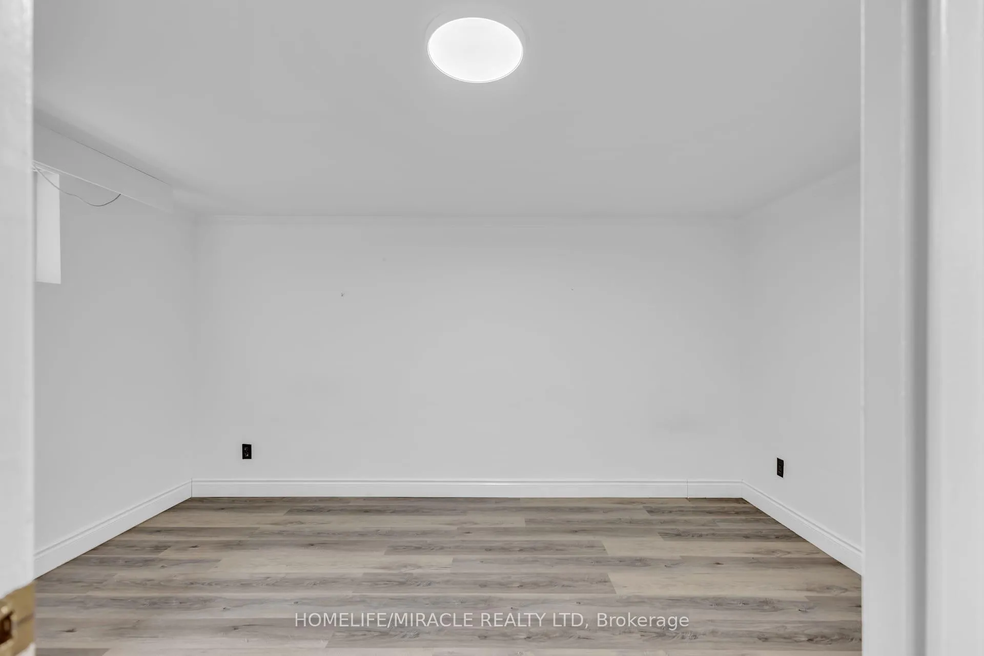 Photo 33 of 72 Massey Avenue, Kitchener, Rockway — HOMEH