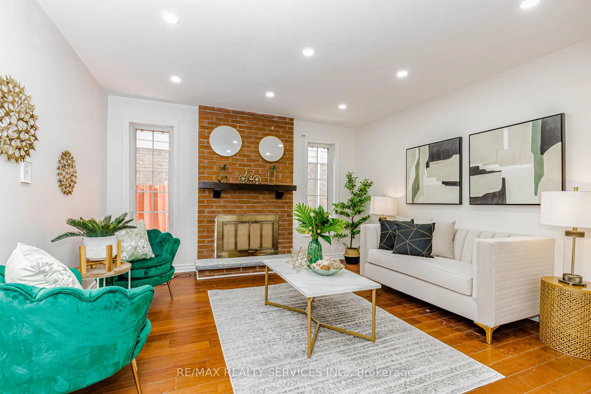 Photo 5 of 67 Morton Way, Brampton, Fletcher's West — HOMEH