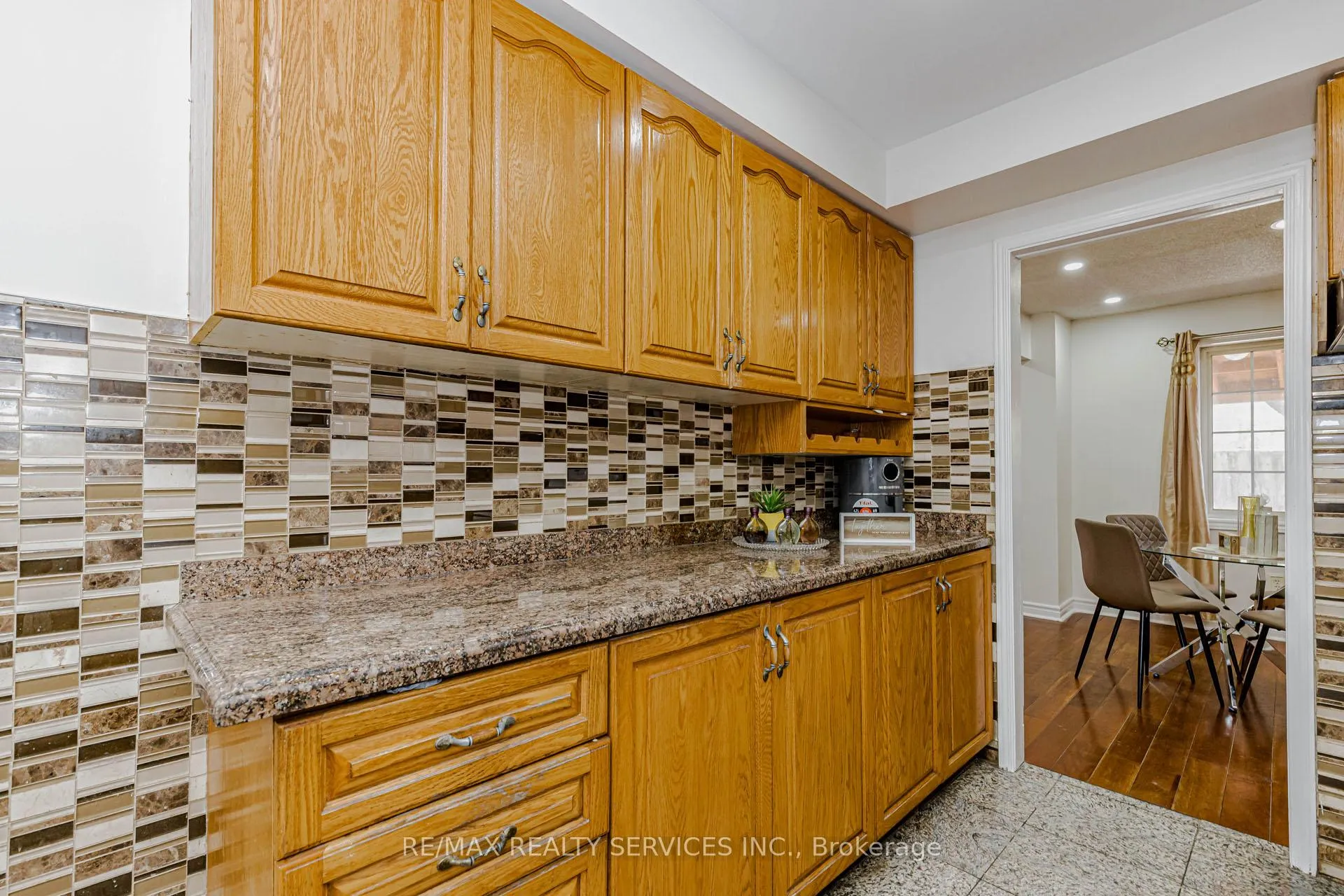 Photo 15 of 67 Morton Way, Brampton, Fletcher's West — HOMEH