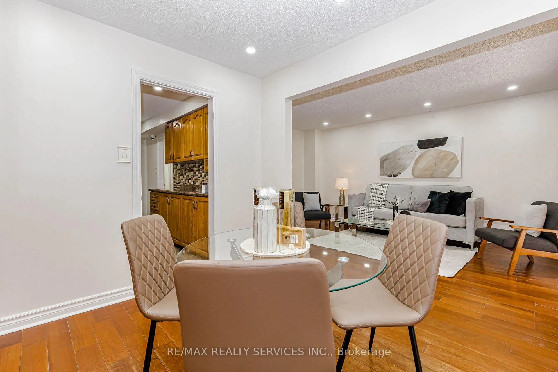 Photo 19 of 67 Morton Way, Brampton, Fletcher's West — HOMEH
