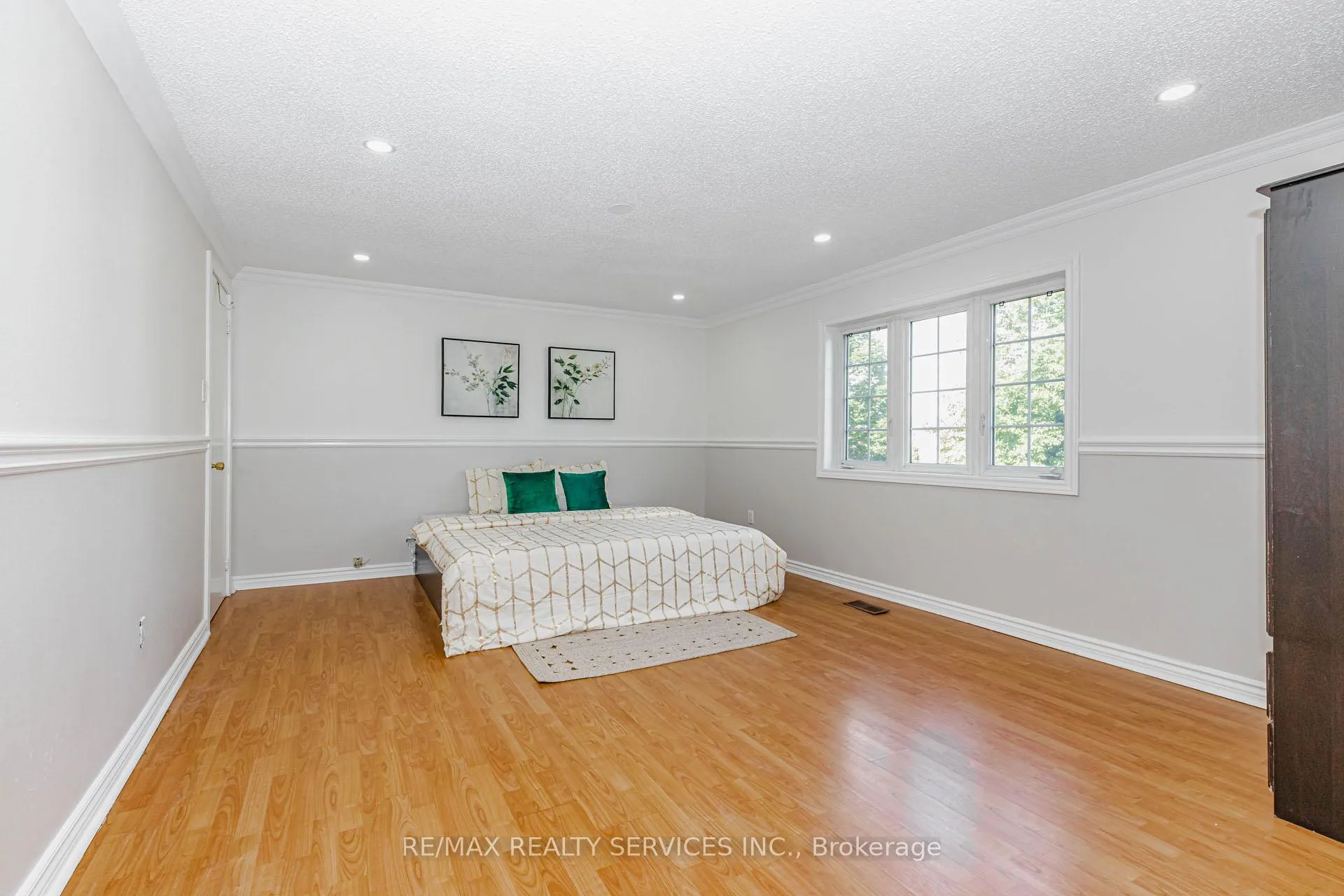 Photo 24 of 67 Morton Way, Brampton, Fletcher's West — HOMEH
