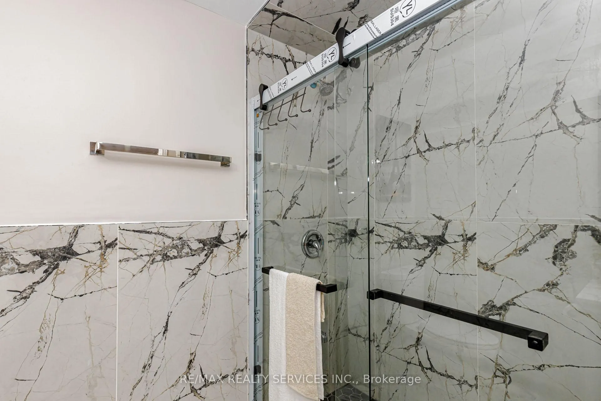 Photo 30 of 67 Morton Way, Brampton, Fletcher's West — HOMEH