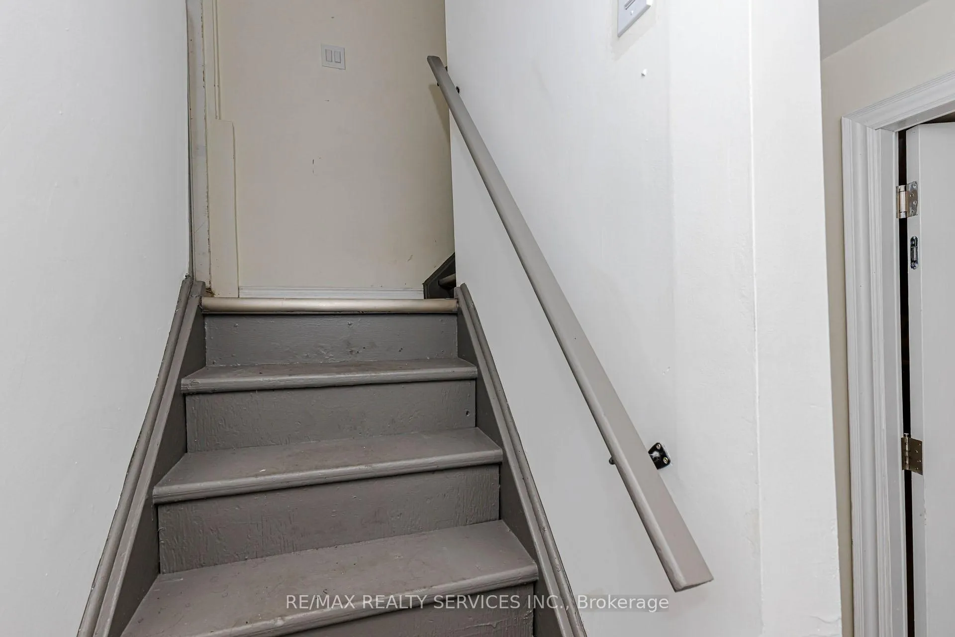 Photo 41 of 67 Morton Way, Brampton, Fletcher's West — HOMEH