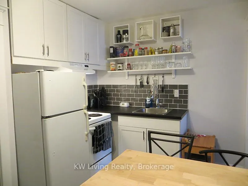 Photo 6 of 928 Broadview Avenue, Toronto, Playter Estates-Danforth — HOMEH