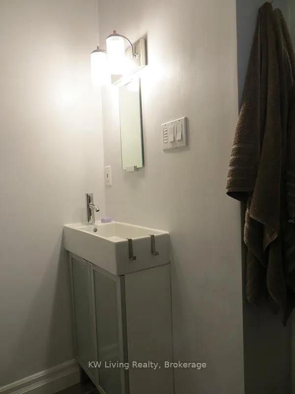 Photo 8 of 928 Broadview Avenue, Toronto, Playter Estates-Danforth — HOMEH