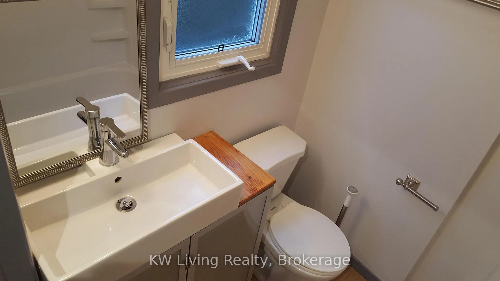 Photo 16 of 928 Broadview Avenue, Toronto, Playter Estates-Danforth — HOMEH