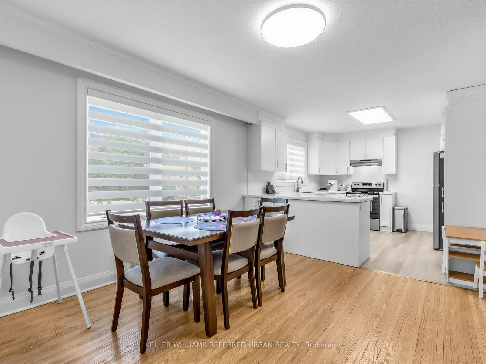 Photo 7 of 73 Prince Charles Drive, Toronto, Englemount-Lawrence — HOMEH