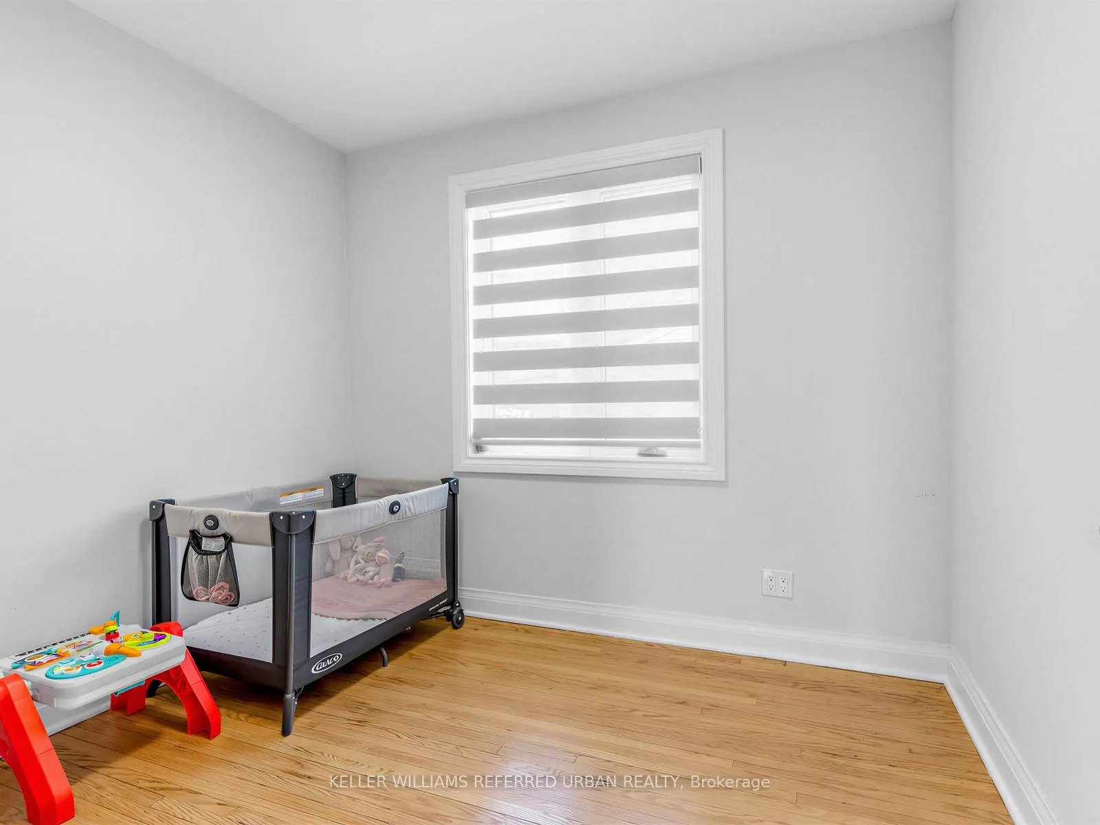 Photo 14 of 73 Prince Charles Drive, Toronto, Englemount-Lawrence — HOMEH