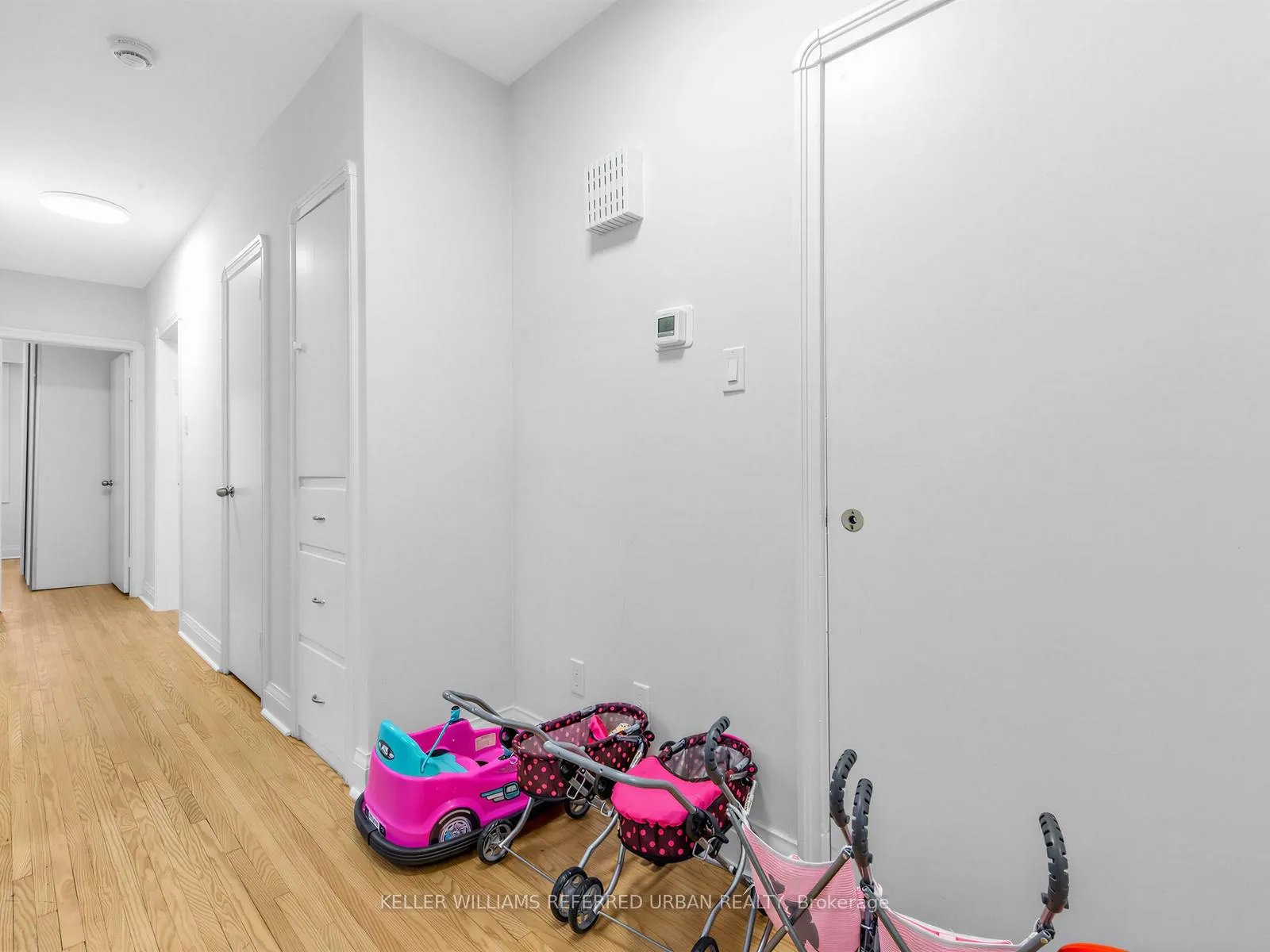 Photo 20 of 73 Prince Charles Drive, Toronto, Englemount-Lawrence — HOMEH