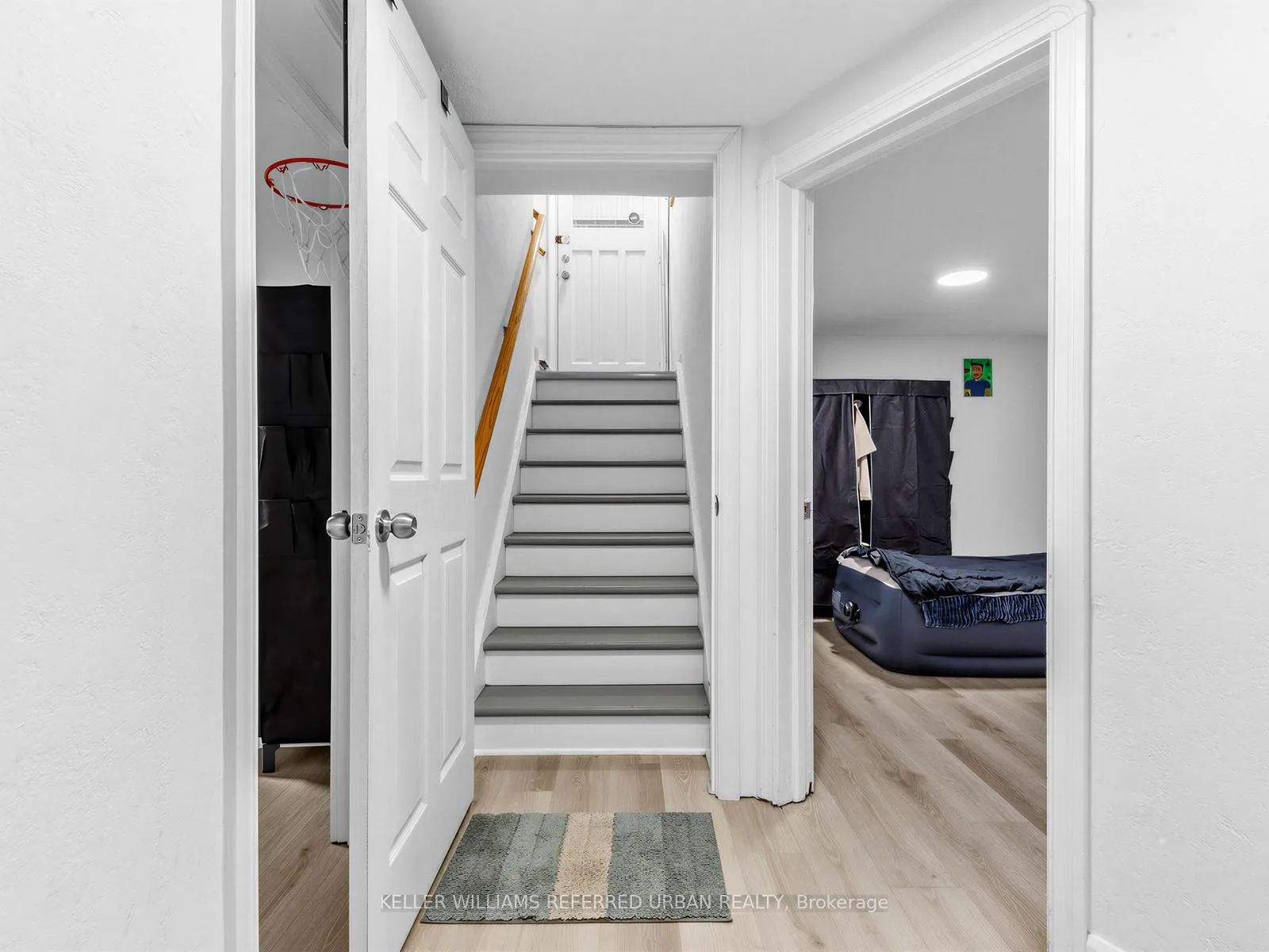 Photo 30 of 73 Prince Charles Drive, Toronto, Englemount-Lawrence — HOMEH