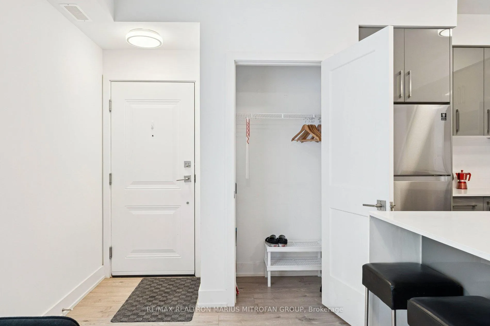 Photo 6 of Unit 204, 6065 McLeod Road, Niagara Falls, Arad/Fallsview — HOMEH